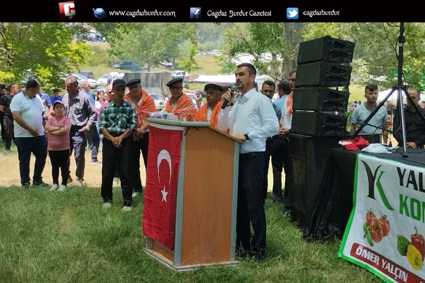 “BU ŞENLİĞİN DAHA GELENEKSEL HALE GELMESİ İÇİN BİZ SİYASETÇİLER DE KATKI KOYMAK İSTERİZ.”